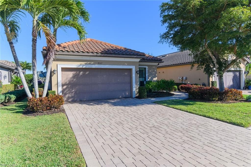 8321 Lucello TER N NAPLES, FL 34114
