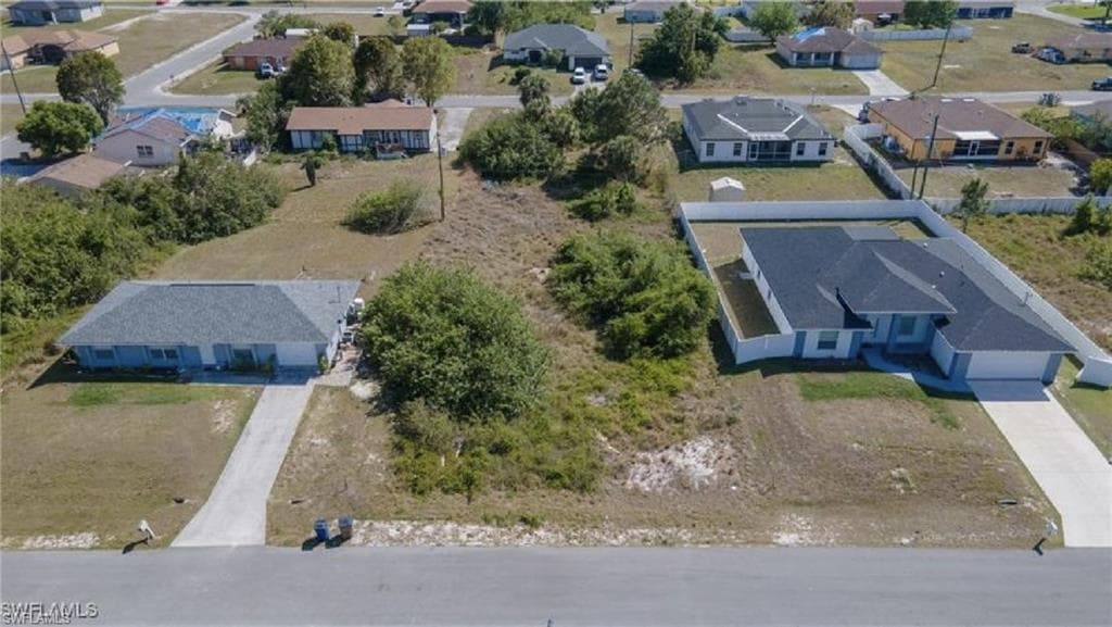 5305 6th ST W LEHIGH ACRES, FL 33971