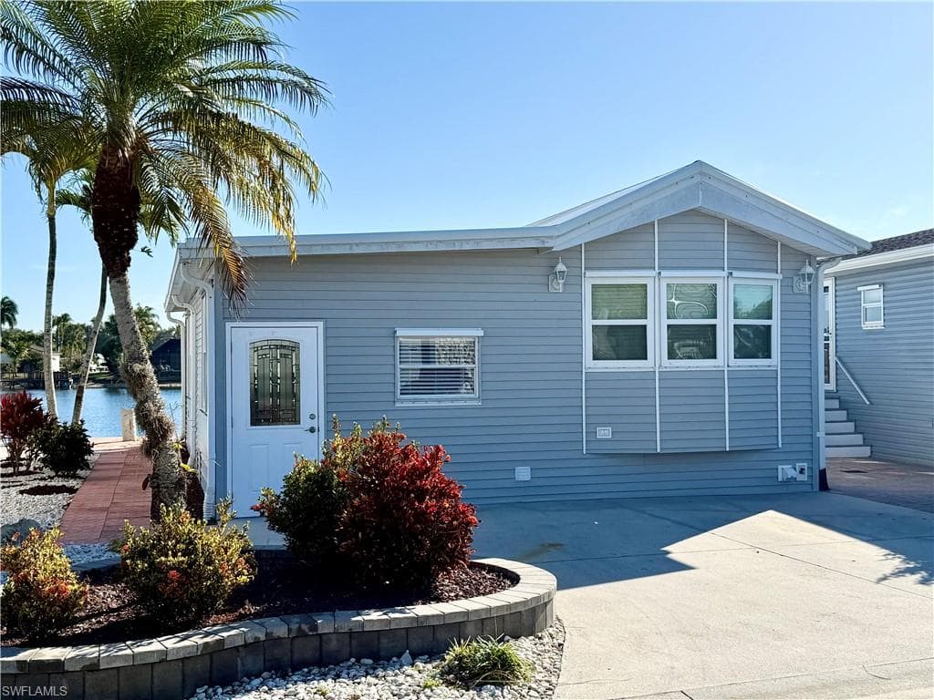 531 Cheetah DR 531 NAPLES, FL 34114