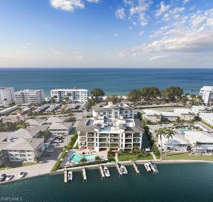 2020 GULF SHORE BLVD N UNIT 202E NAPLES, FL 34102