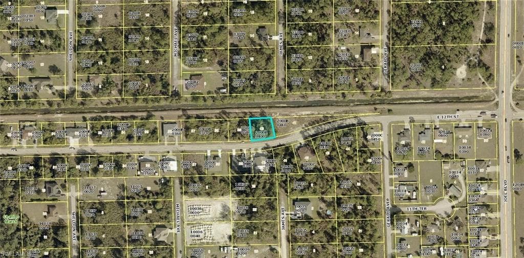 2031/2033 E 12th ST LEHIGH ACRES, FL 33972