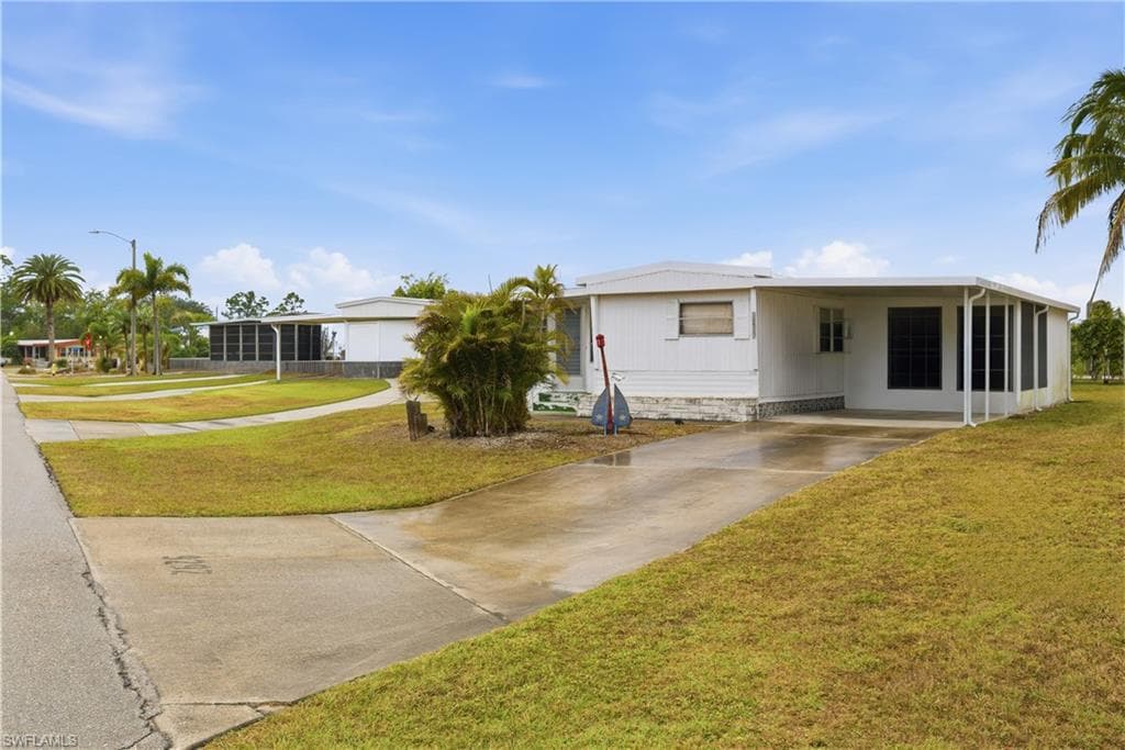 9292 Duke RD BONITA SPRINGS, FL 34135