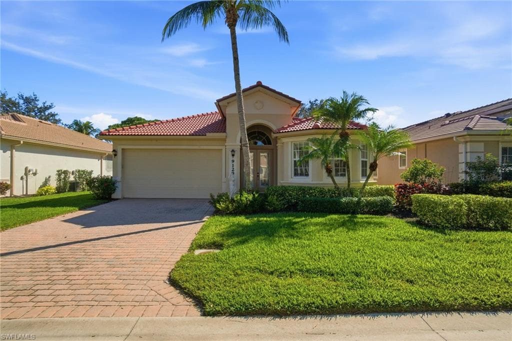 9129 Spanish Moss WAY BONITA SPRINGS, FL 34135