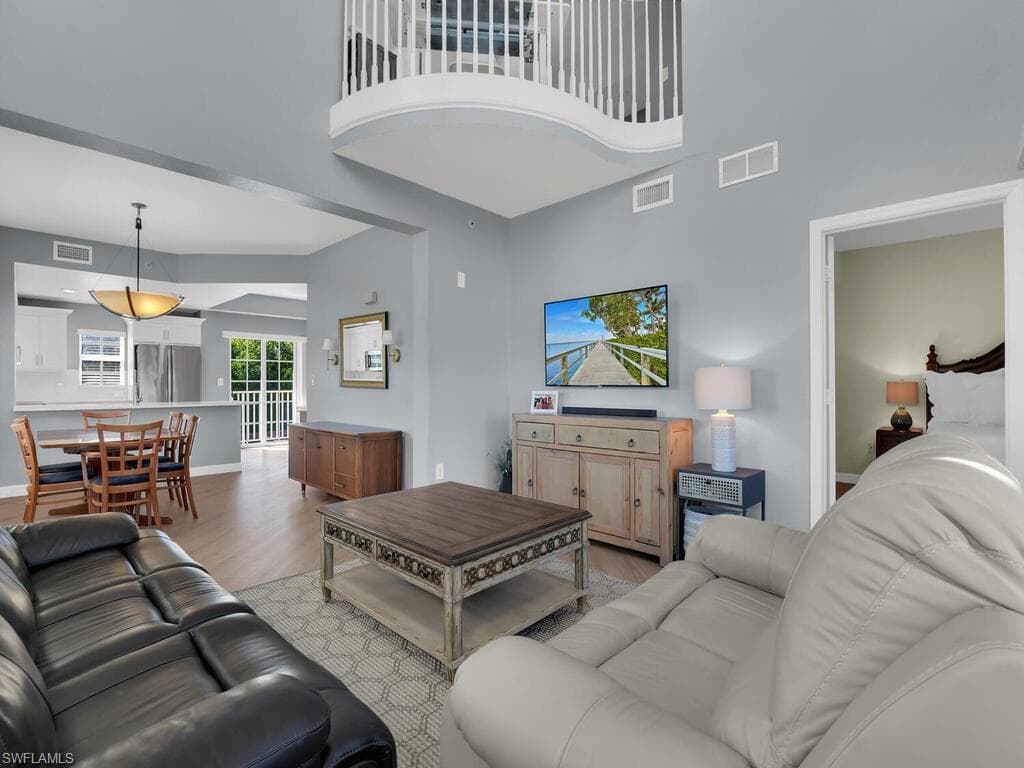 4500 Botanical Place CIR 307 NAPLES, FL 34112