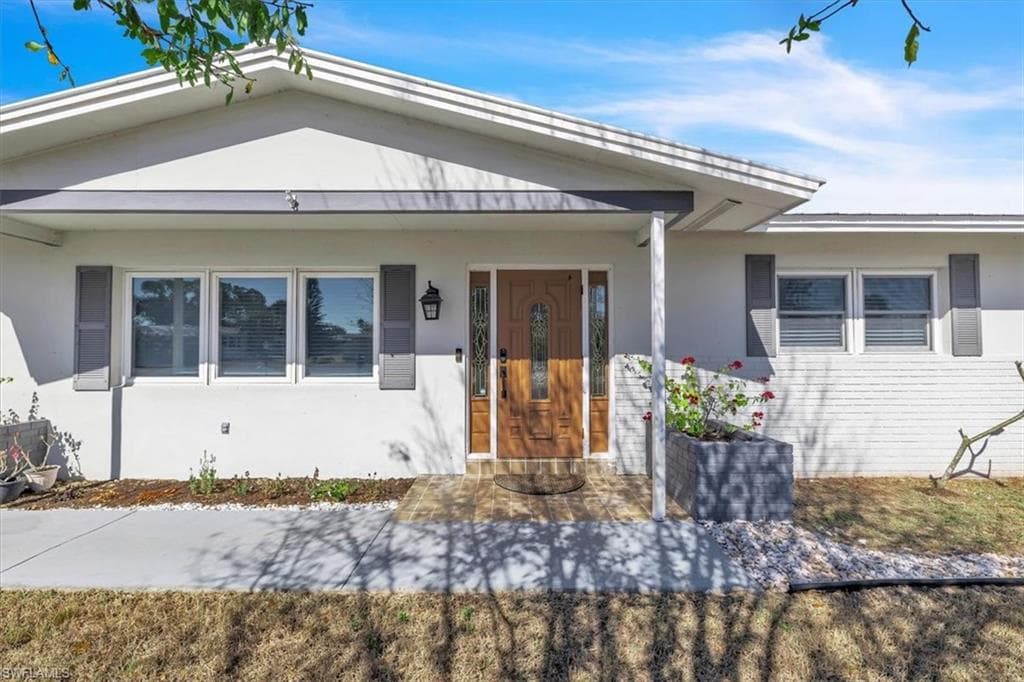 323 Hollywood ST LEHIGH ACRES, FL 33936