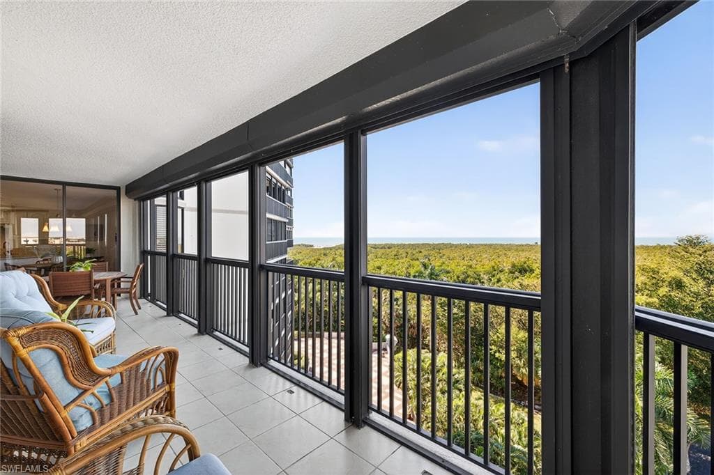 6075 Pelican Bay BLVD 706 NAPLES, FL 34108