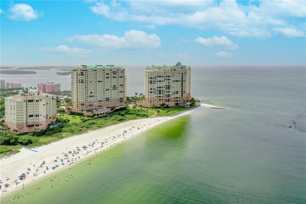 940 Cape Marco DR 602 MARCO ISLAND, FL 34145