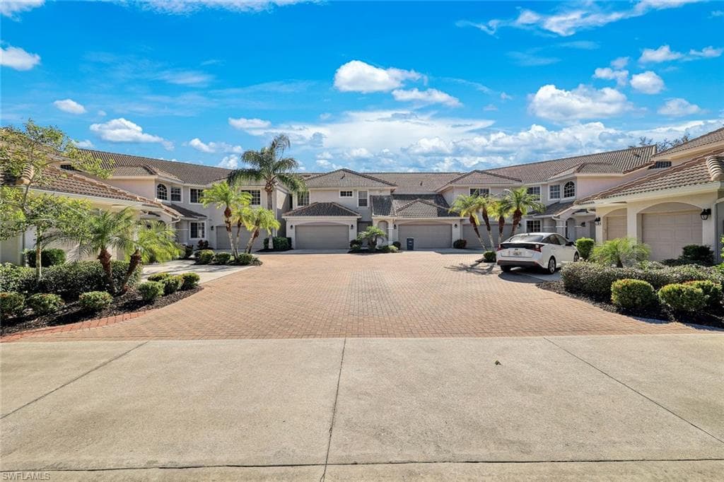 24300 Sandpiper Isle WAY 202 BONITA SPRINGS, FL 34134