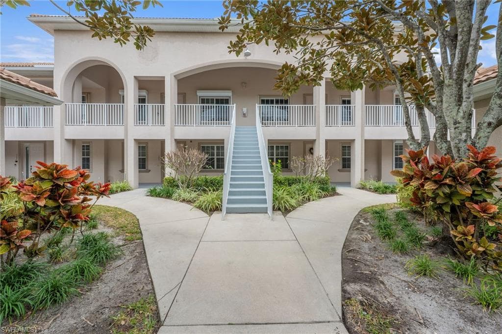 1128 Manor Lake DR G103 NAPLES, FL 34110