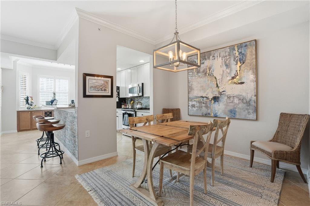 9715 Acqua CT 113 NAPLES, FL 34113
