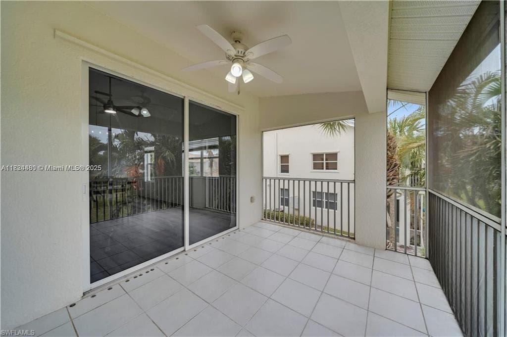 365 Stella Maris DR N 2905 NAPLES, FL 34114