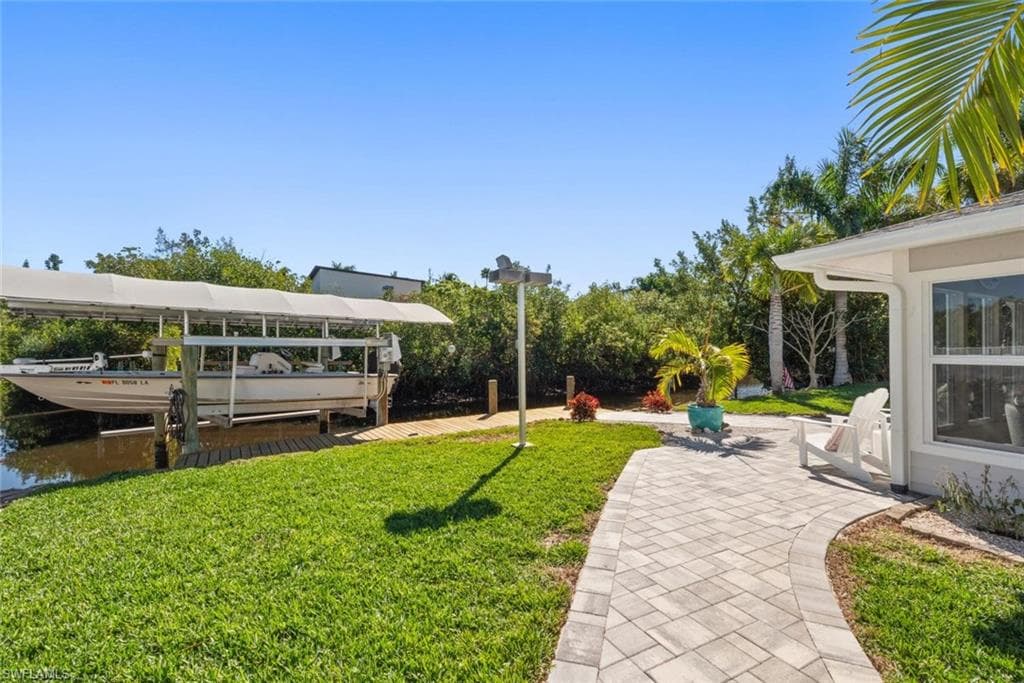 7238 Coca Sabal LN FORT MYERS, FL 33908
