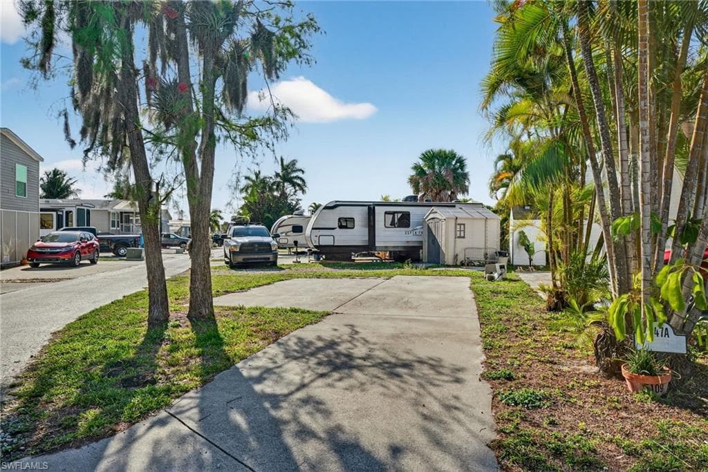 5109 White Sky CIR FORT MYERS, FL 33908