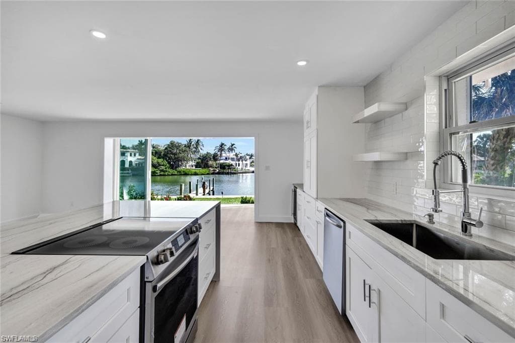 1910 Gulf Shore BLVD N 107 NAPLES, FL 34102