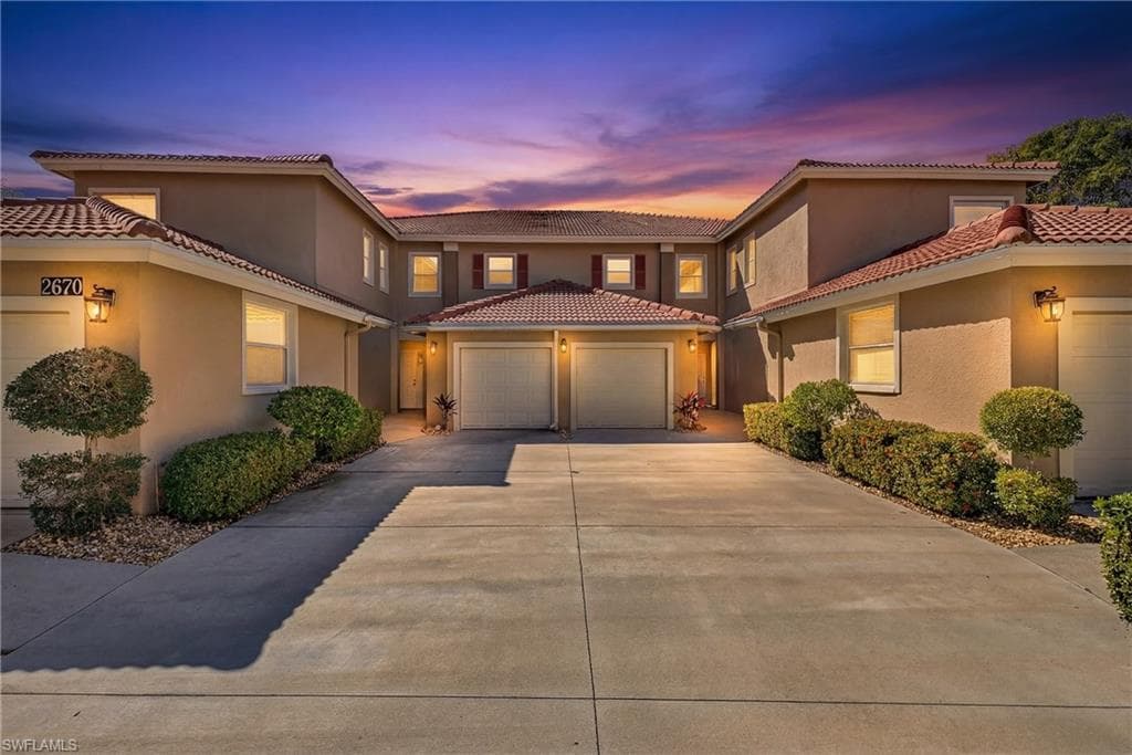 2670 Creek LN 102 NAPLES, FL 34119