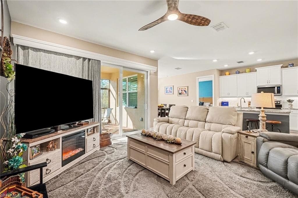 3816 Crosswater DR NORTH FORT MYERS, FL 33917