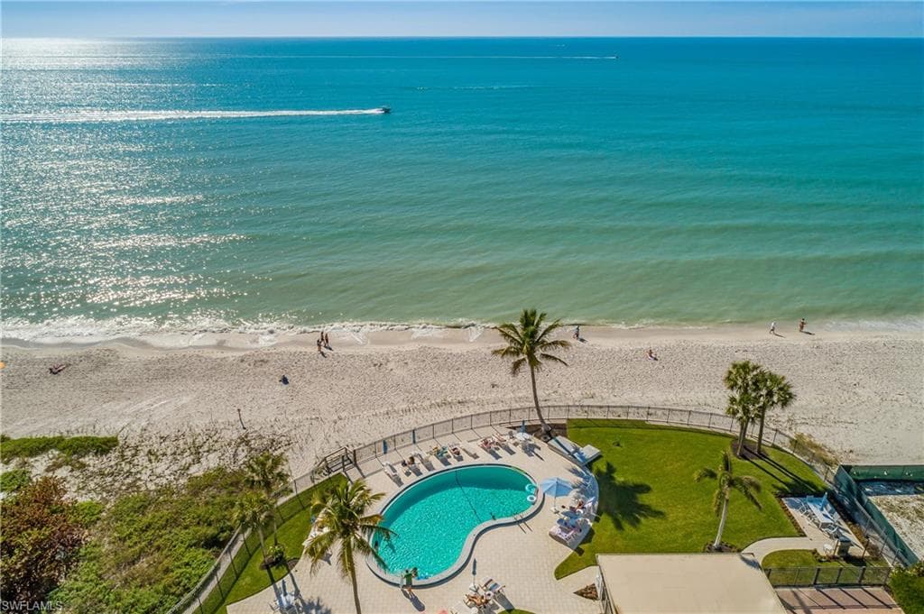 1717 Gulf Shore BLVD N 101 NAPLES, FL 34102
