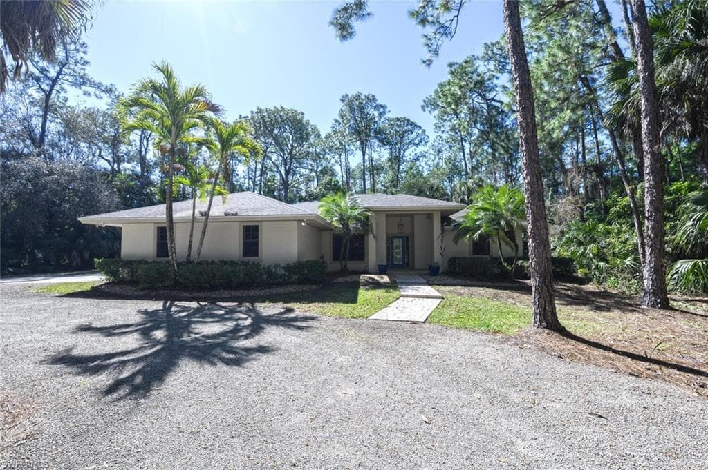 5356 Sycamore DR NAPLES, FL 34119