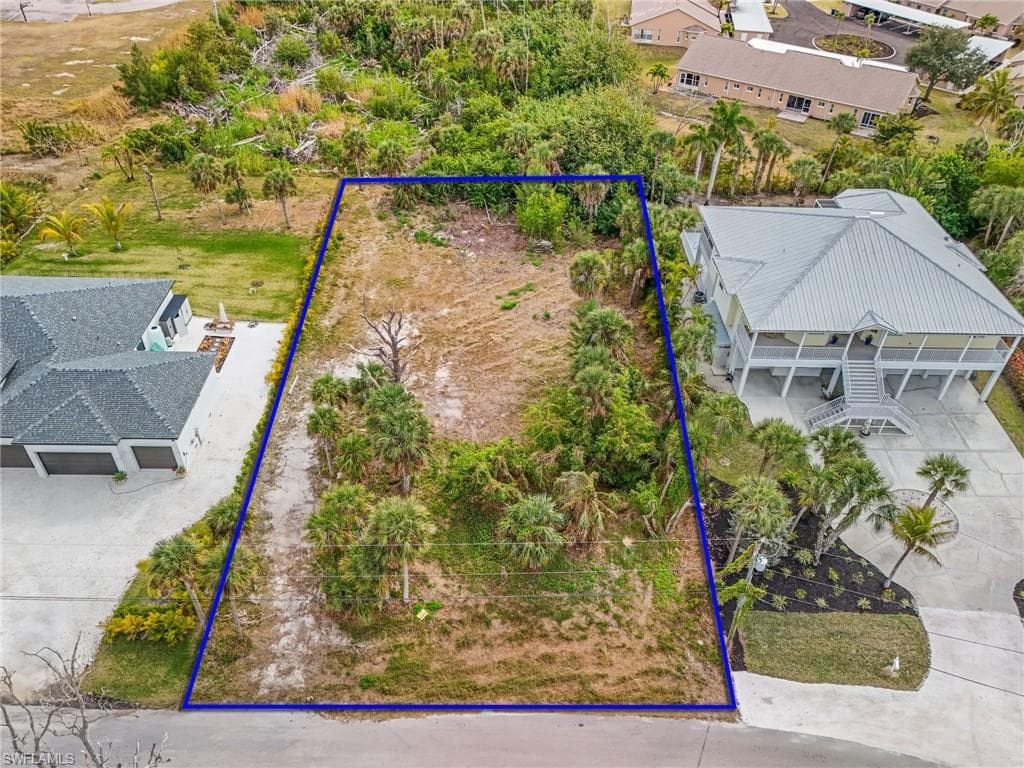 13407 Electron DR FORT MYERS, FL 33908