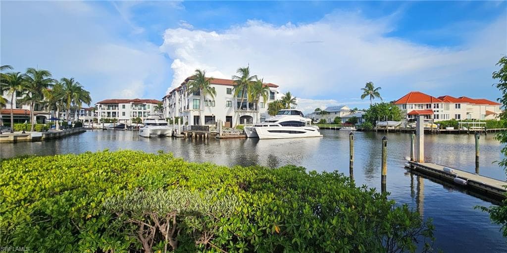 1500 5th AVE S NAPLES, FL 34102
