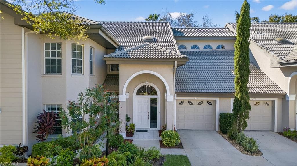 242 Via Perignon 9-3 NAPLES, FL 34119