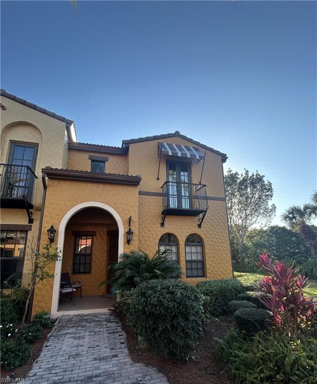 9163 Delano ST 10006 NAPLES, FL 34113