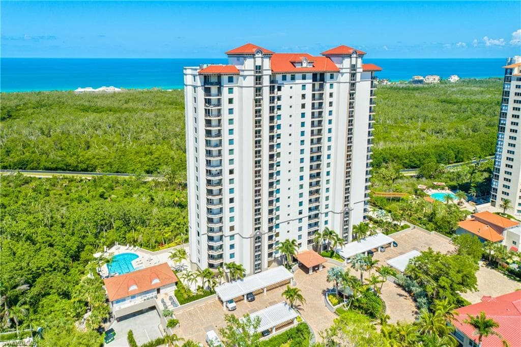 7225 Pelican Bay BLVD 1101 NAPLES, FL 34108