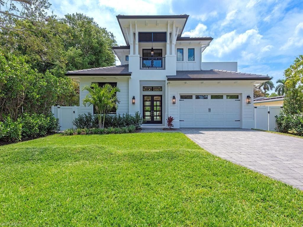 1102 9th AVE N NAPLES, FL 34102