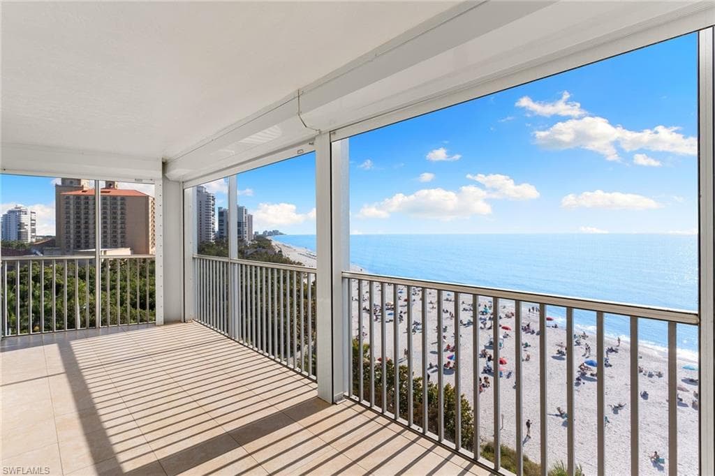 9051 Gulf Shore DR 701 NAPLES, FL 34108