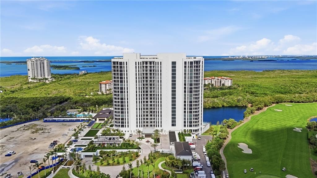 4810 Pelican Colony 903 BONITA SPRINGS, FL 34134