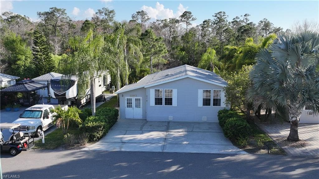 5935 Brightwood DR FORT MYERS, FL 33905