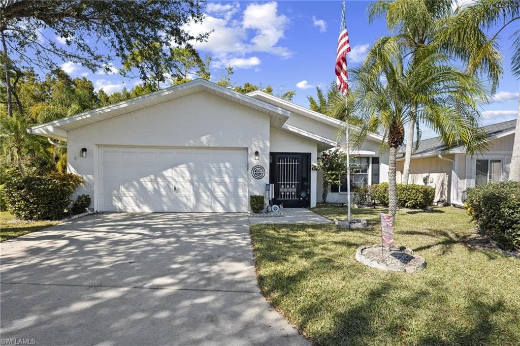 5521 Longleaf DR NORTH FORT MYERS, FL 33917