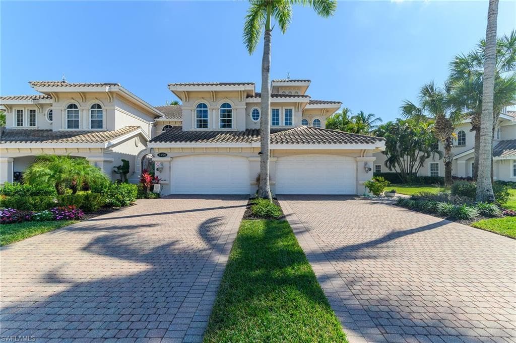 3198 Serenity CT 202 NAPLES, FL 34114