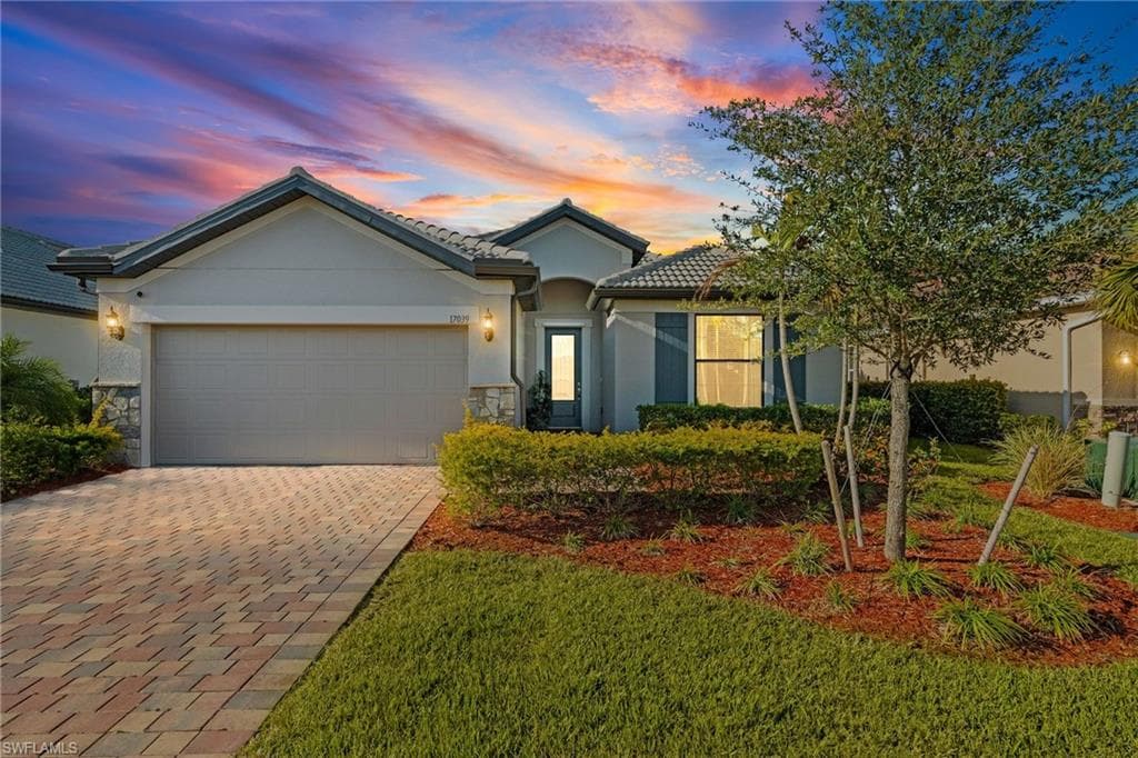 17039 Oakstead DR ALVA, FL 33920