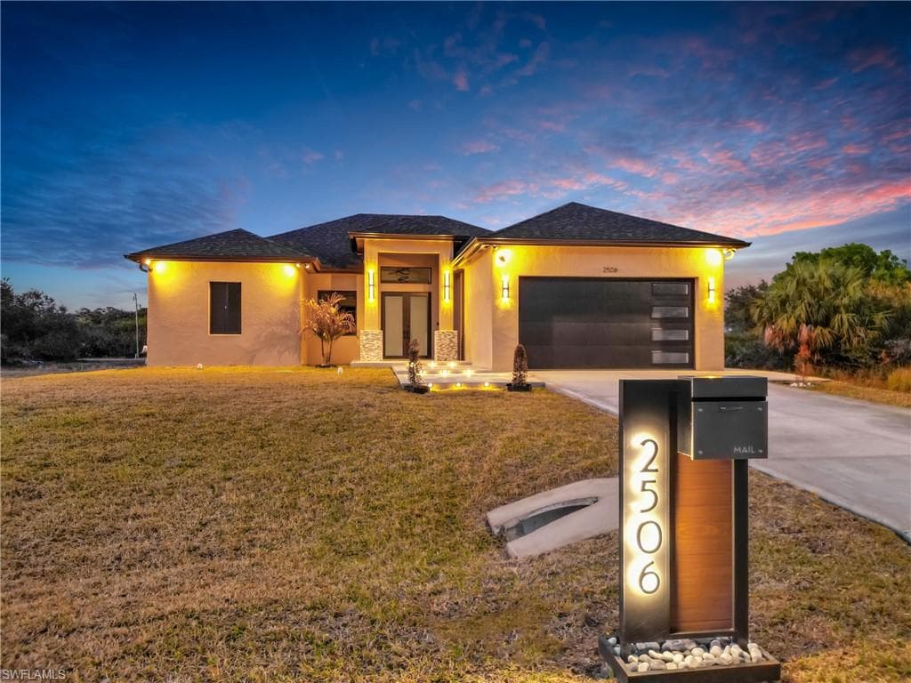 2506 73rd ST W LEHIGH ACRES, FL 33971