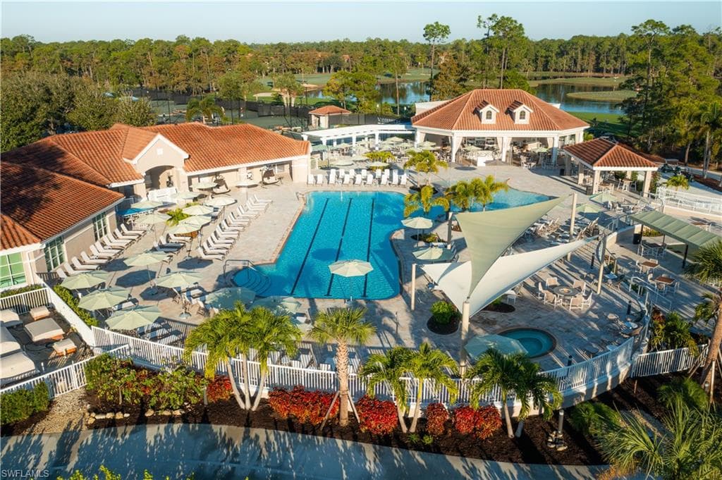 8490 Danbury BLVD 104 NAPLES, FL 34120