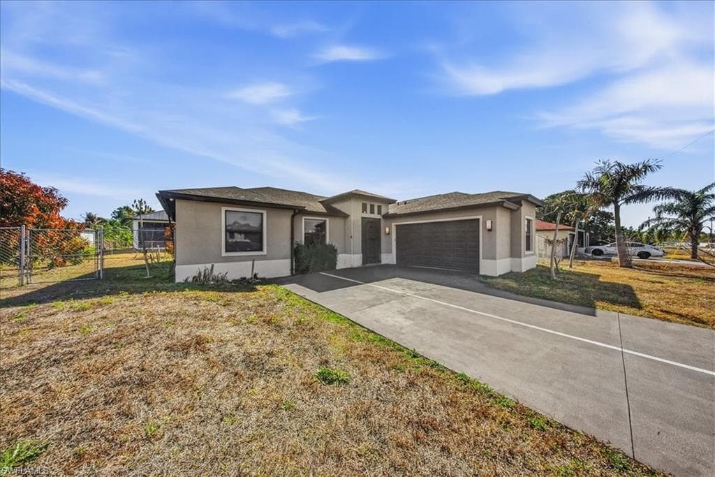 906 Sunniland BLVD LEHIGH ACRES, FL 33971