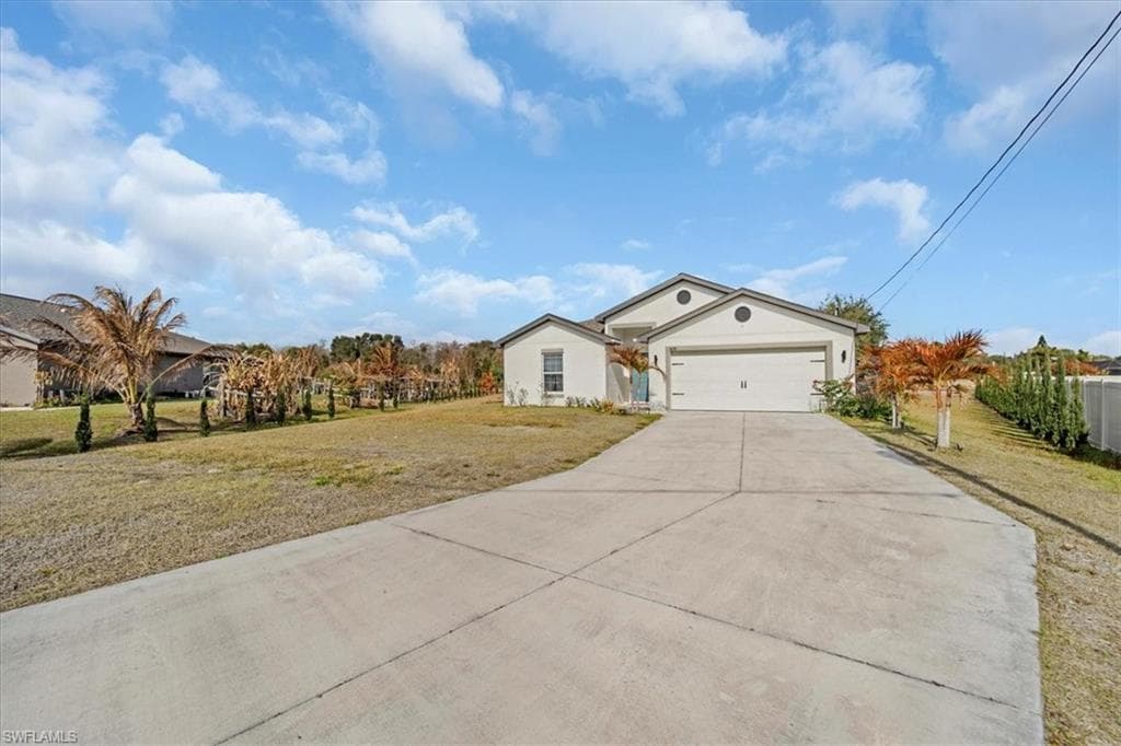 828 Youngreen DR FORT MYERS, FL 33913