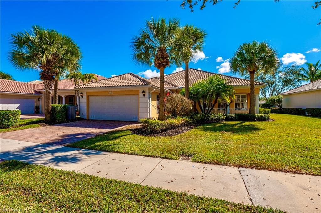28329 Moray DR BONITA SPRINGS, FL 34135