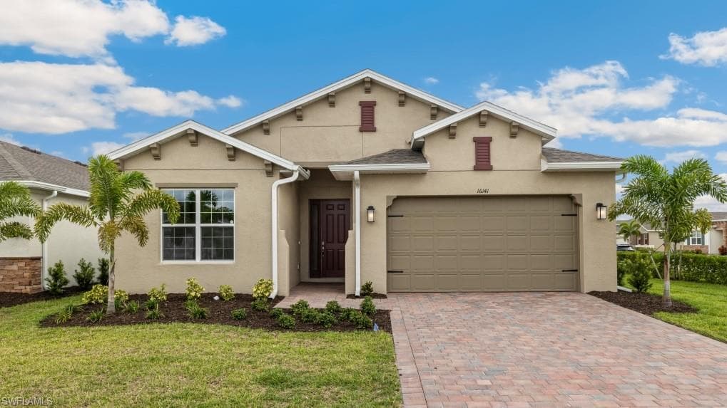 568 Spring Hill Lake LOOP CAPE CORAL, FL 33993