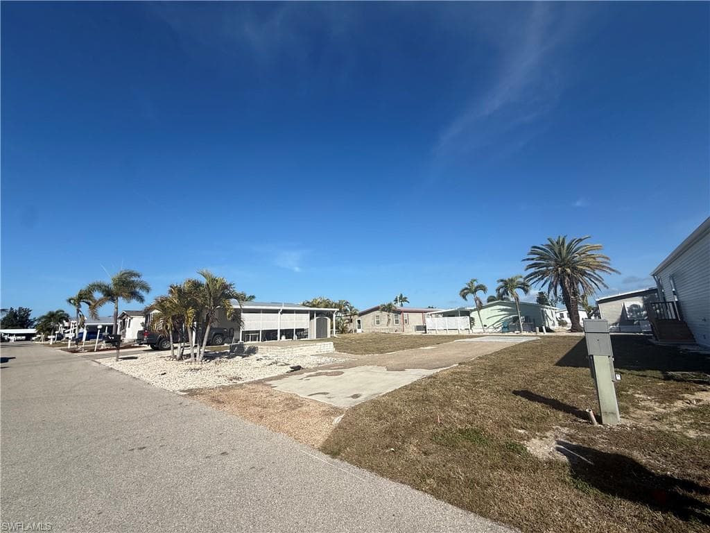 4914 Needle Fish LN ST. JAMES CITY, FL 33956