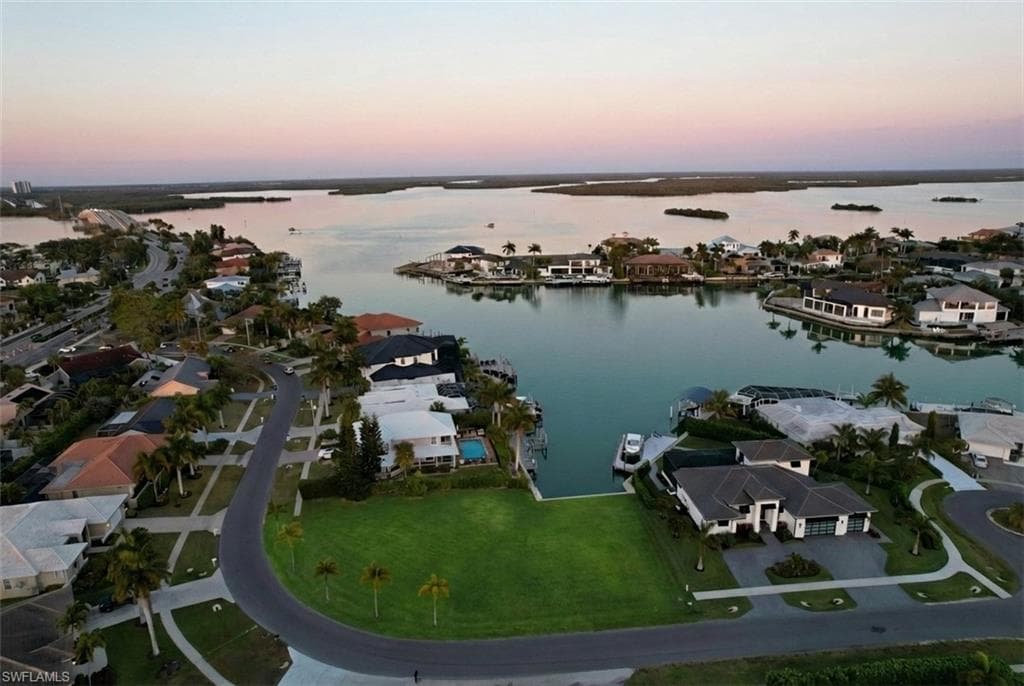 711 Fairlawn CT MARCO ISLAND, FL 34145