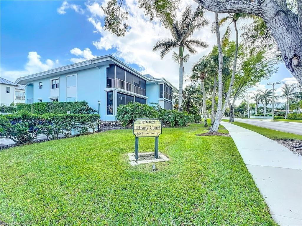 1065 8th ST S 203 NAPLES, FL 34102