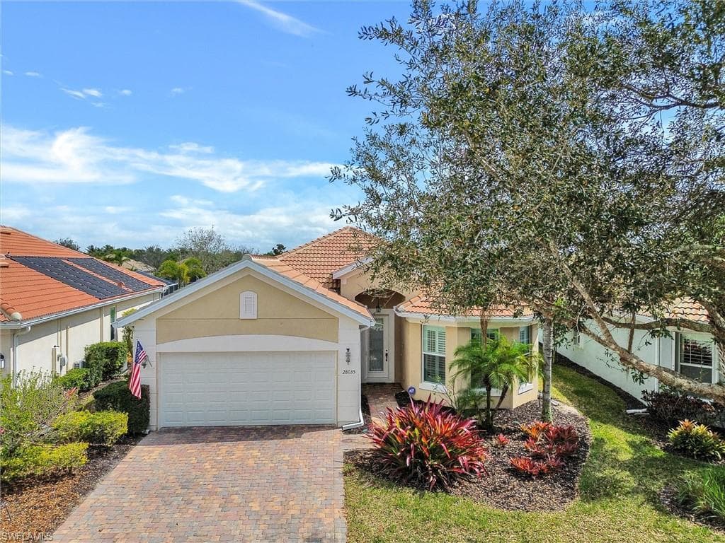 28035 Pisces LN BONITA SPRINGS, FL 34135