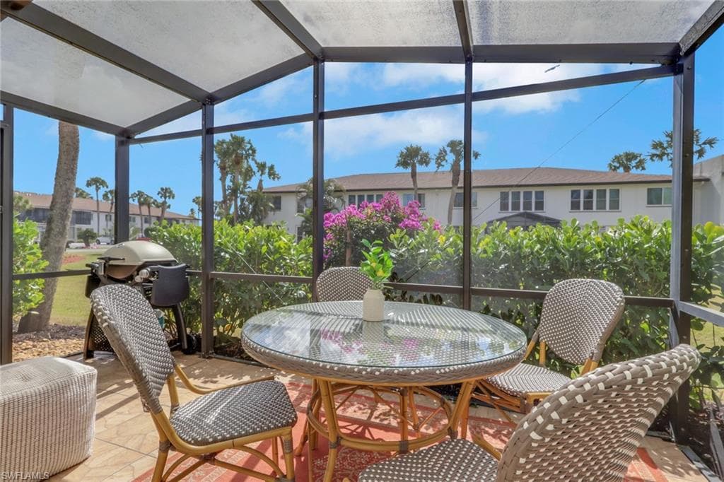 3510 Antarctic CIR 2507 NAPLES, FL 34112