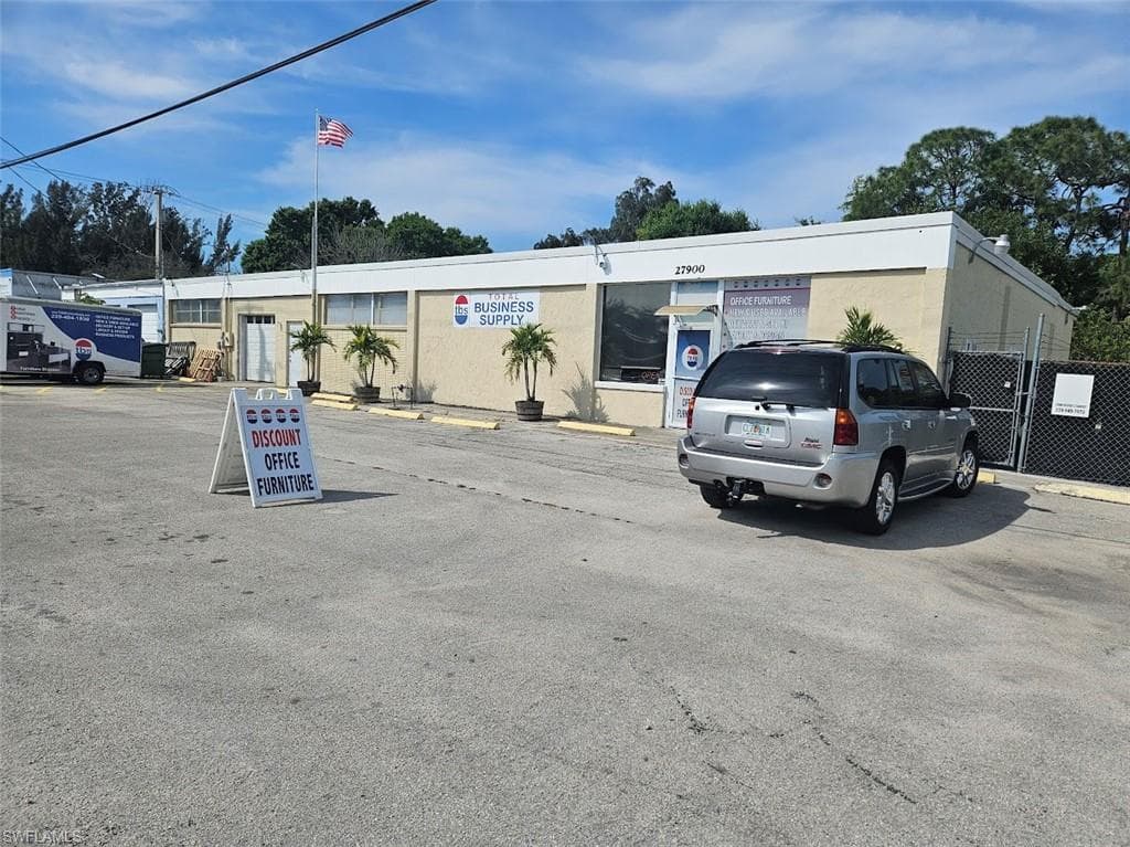 27900 Industrial ST BONITA SPRINGS, FL 34135