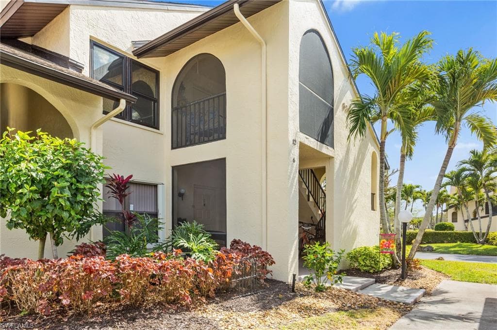 8366 Charter Club CIR 12 FORT MYERS, FL 33919