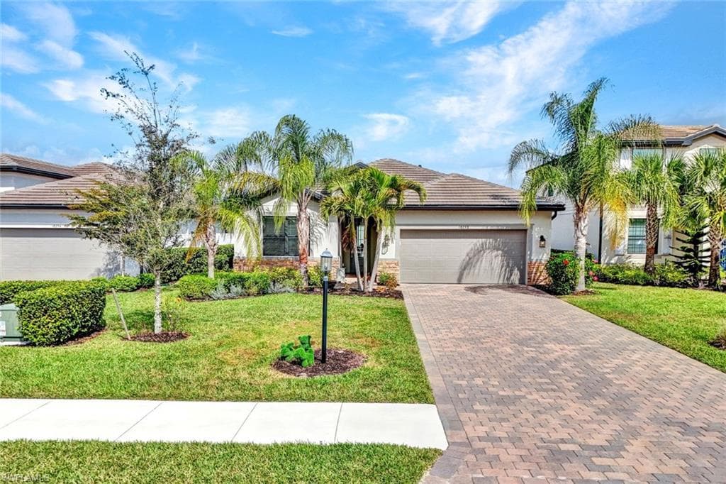 18298 Ridgeline DR ESTERO, FL 33928