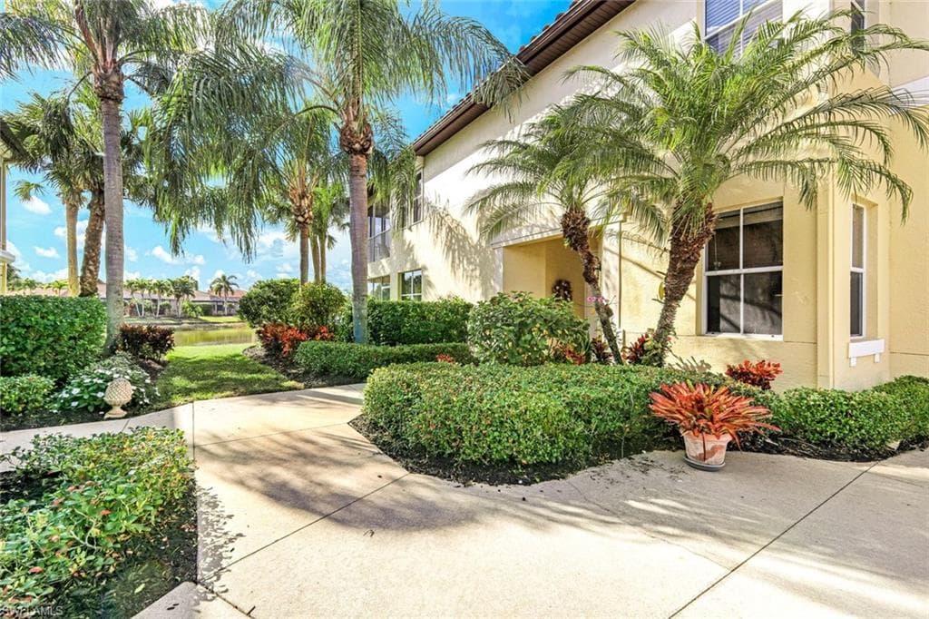 20667 Wildcat Run DR 101 ESTERO, FL 33928