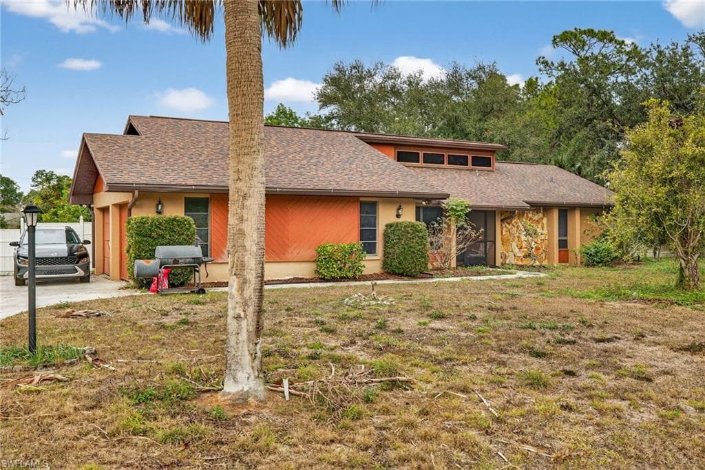 217 Jackson AVE LEHIGH ACRES, FL 33936